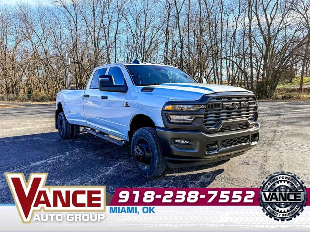 2026 RAM Ram 3500 RAM 3500 TRADESMAN CREW CAB 4X4 8 BOX