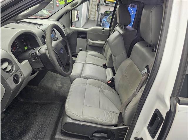 2006 Ford F-150 XL Pickup 2D 6 1/2 ft