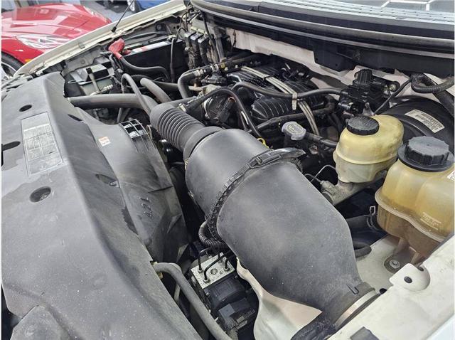 2006 Ford F-150 XL Pickup 2D 6 1/2 ft