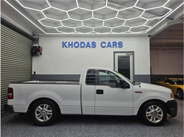 2006 Ford F-150 XL Pickup 2D 6 1/2 ft