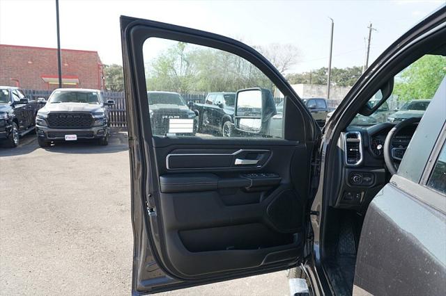 2026 Ram 1500 Lone Star Crew Cab 4x4 5'7" Box