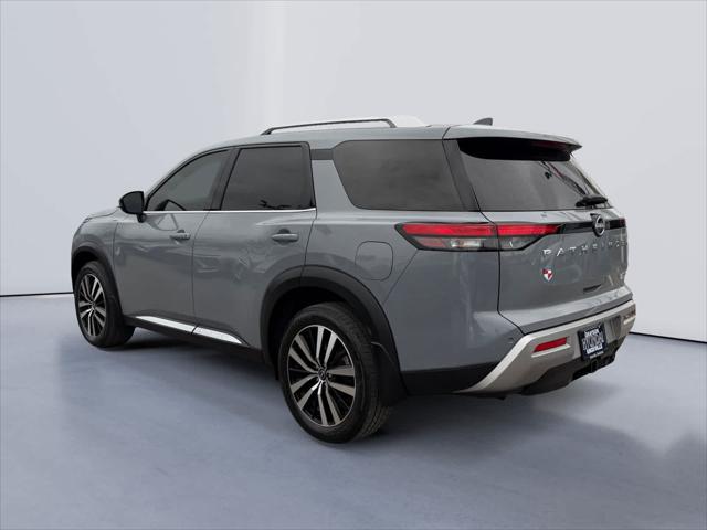 2025 Nissan Pathfinder Platinum 4WD