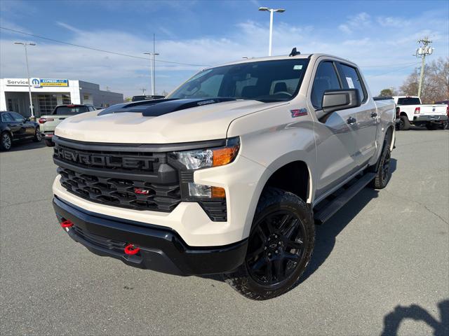 2026 Chevrolet Silverado 1500 4WD Crew Cab Short Bed Custom Trail Boss