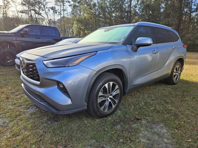 2022 Toyota Highlander XLE 2022 Toyota Highlander XLE