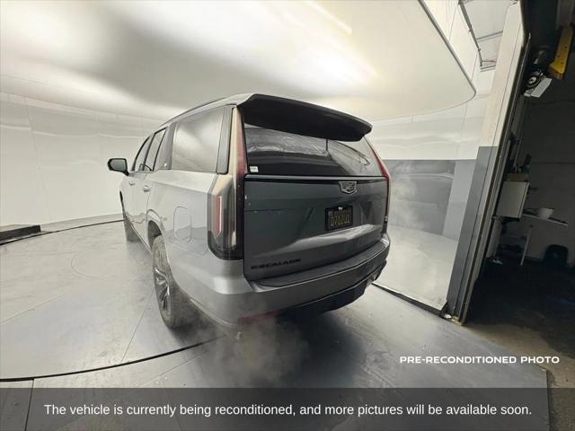 2023 Cadillac Escalade 4WD Sport Platinum