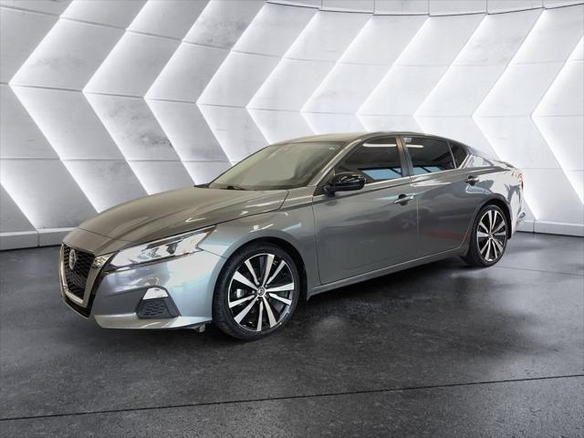 2022 Nissan Altima SR FWD
