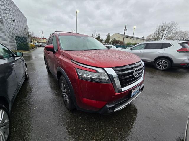 2024 Nissan Pathfinder SL 4WD