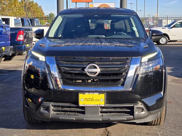 2023 Nissan Pathfinder S FWD