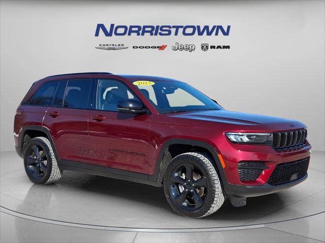 2023 Jeep Grand Cherokee Altitude 4x4 2023 Jeep Grand Cherokee Altitude 4x4