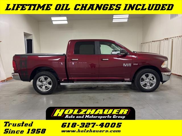 2017 RAM 1500 Big Horn Crew Cab 4x4 57 Box