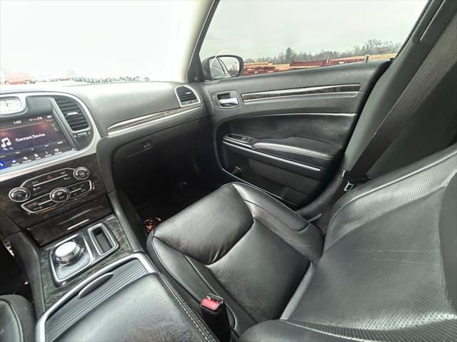 2022 Chrysler 300 Touring L