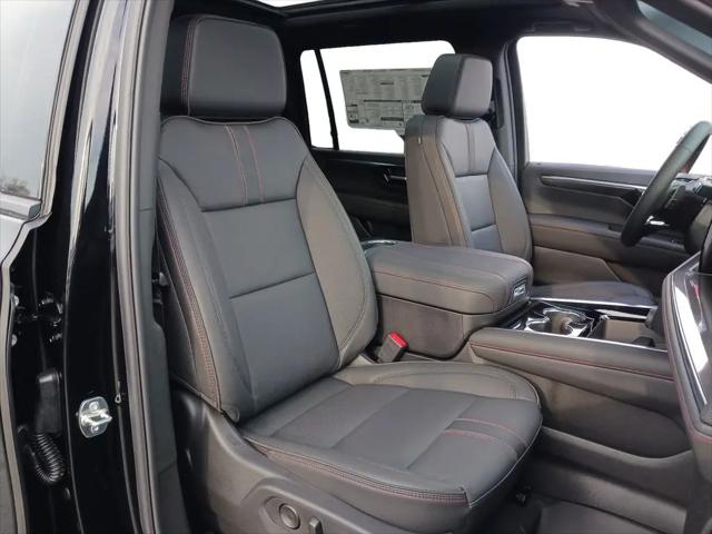 2026 Chevrolet Suburban RST, 4WD