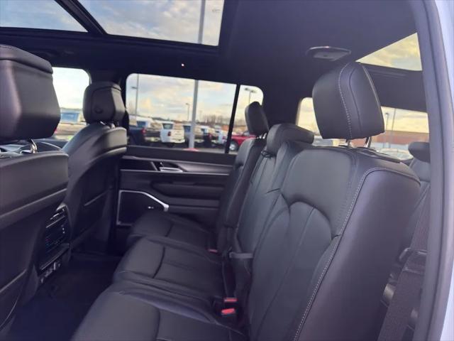 2026 Jeep Grand Wagoneer 4x4
