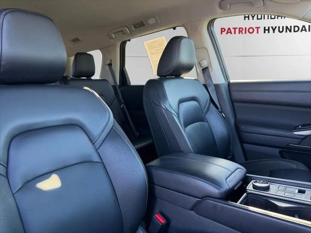 2023 Nissan Pathfinder SL 4WD
