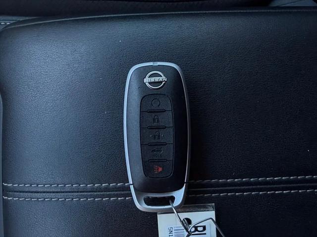 2023 Nissan Pathfinder SL 4WD