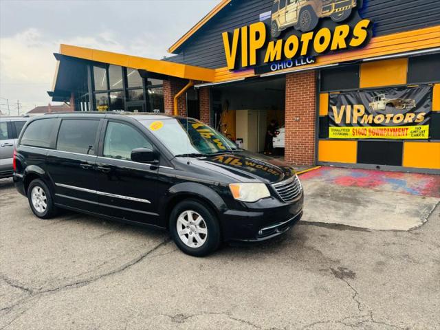 2016 Chrysler Town & Country Touring