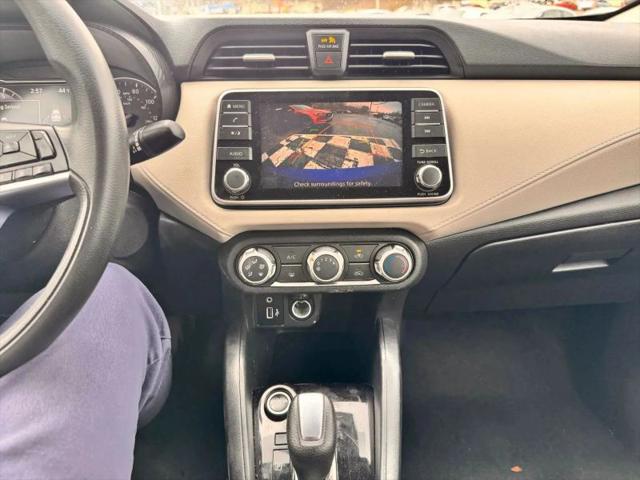 2021 Nissan Versa SV Xtronic CVT