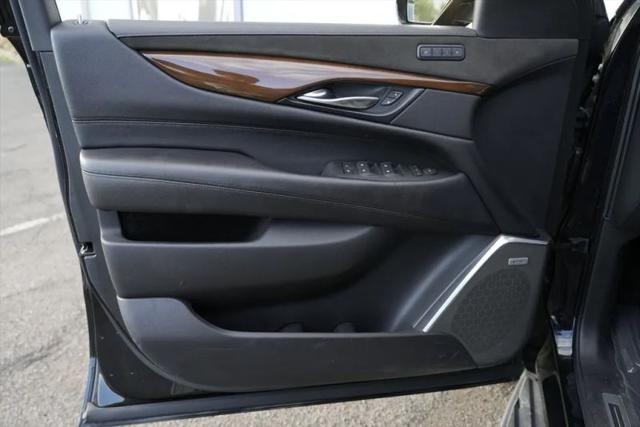 2020 Cadillac Escalade 4WD Luxury