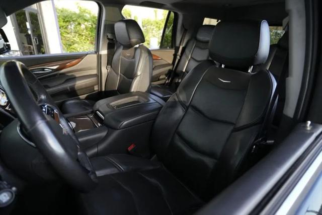 2020 Cadillac Escalade 4WD Luxury