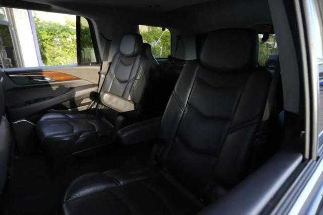 2020 Cadillac Escalade 4WD Luxury