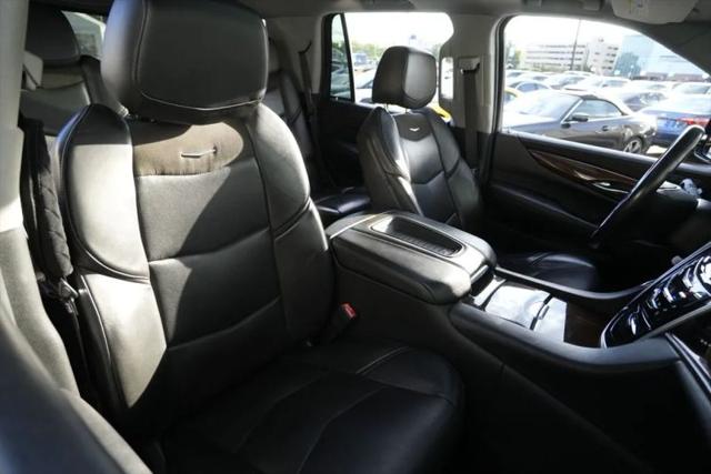 2020 Cadillac Escalade 4WD Luxury