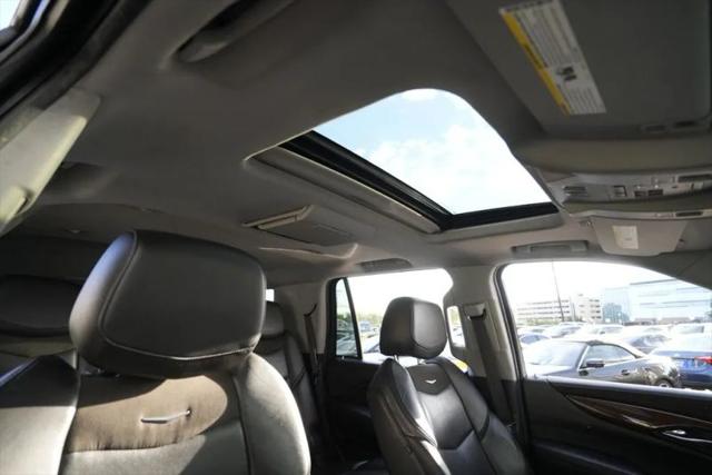 2020 Cadillac Escalade 4WD Luxury