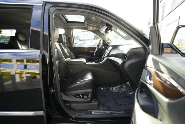 2020 Cadillac Escalade 4WD Luxury