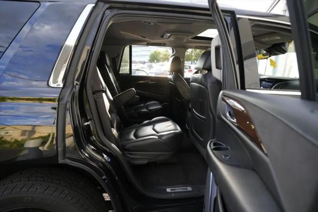 2020 Cadillac Escalade 4WD Luxury