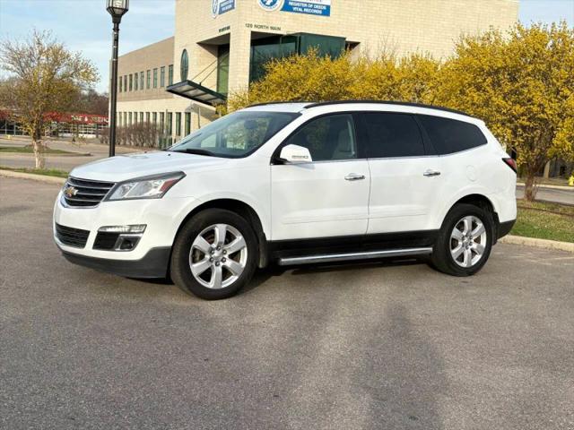 2017 Chevrolet Traverse 1LT for sale in Pontiac, MI