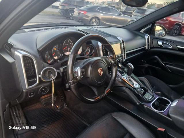 2011 Porsche Cayenne Base