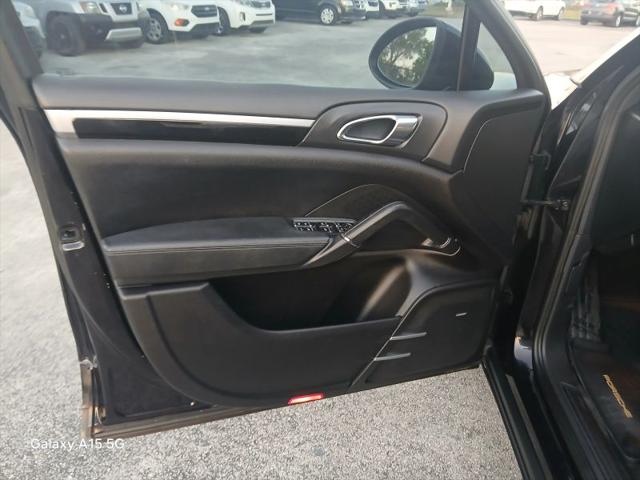 2011 Porsche Cayenne Base