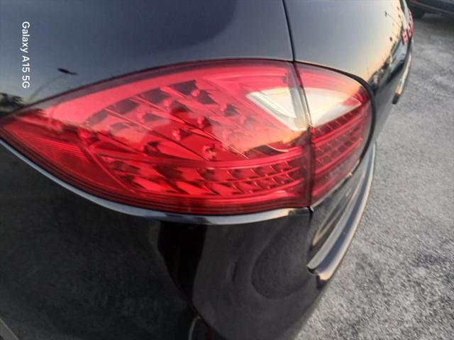 2011 Porsche Cayenne Base