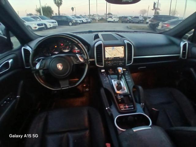 2011 Porsche Cayenne Base