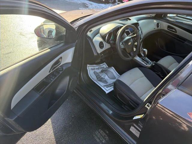 2014 Chevrolet Cruze LS Auto