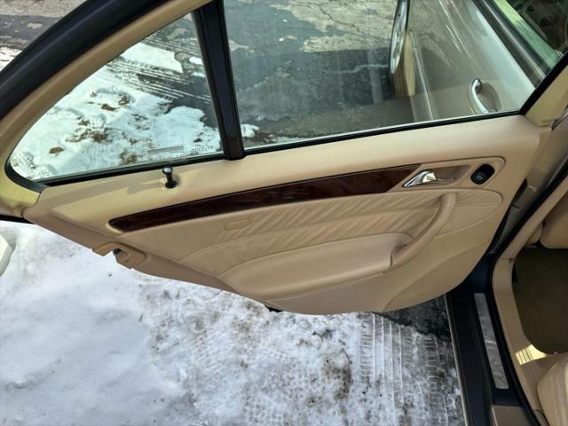 2001 Mercedes-Benz C 320 C 320