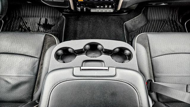 2024 Ram 3500 Laramie Crew Cab 4x4 8' Box