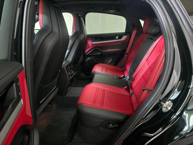 2025 Porsche Cayenne Coupe
