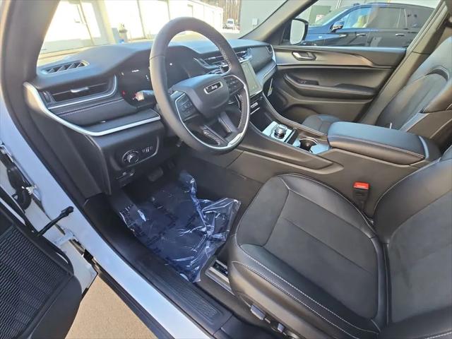 2025 Jeep Grand Cherokee Altitude X 4x4