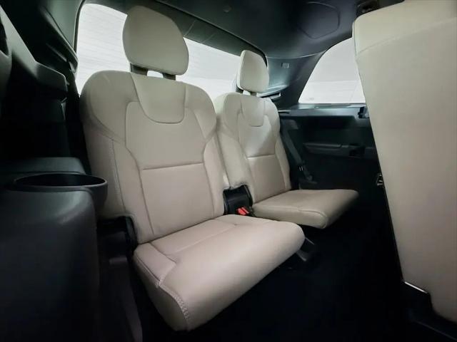 2026 Volvo XC90 Plug-In Hybrid Ultra, T8 AWD, Electric/Gasoline, Bright, 7 Seats
