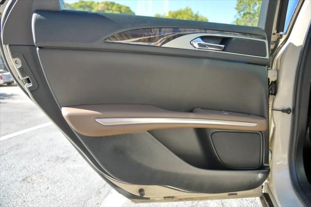2016 Lincoln MKZ FWD