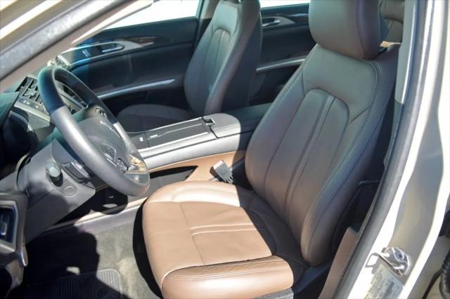 2016 Lincoln MKZ FWD