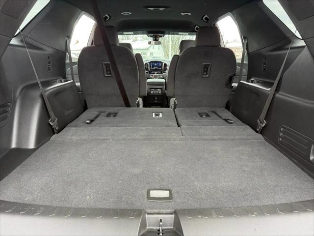 2023 Chevrolet Traverse AWD LT Cloth