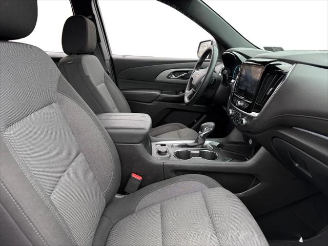 2023 Chevrolet Traverse AWD LT Cloth