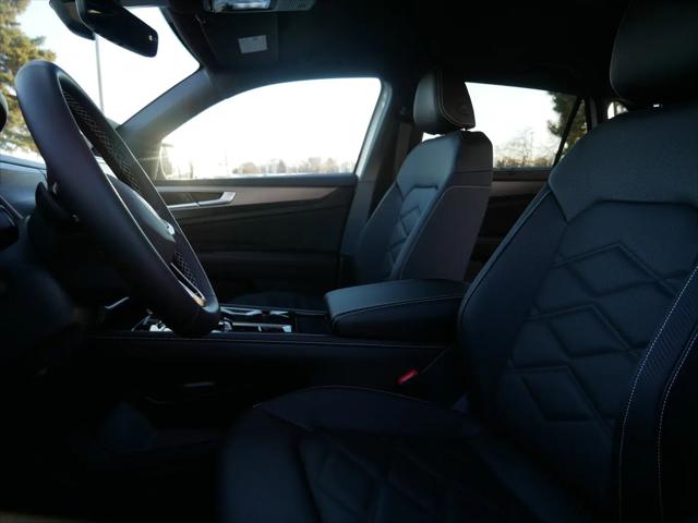 2026 Volkswagen Atlas Cross Sport SE with Technology