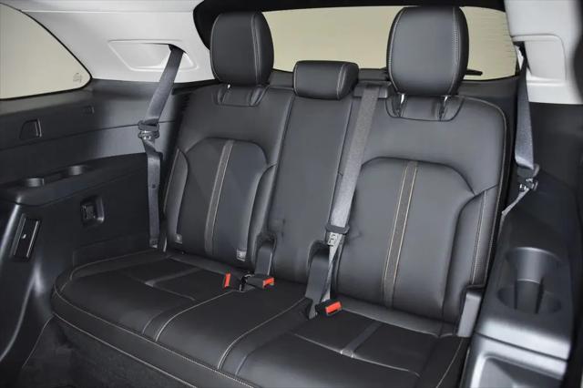 2026 Mazda X-90 3.3 Turbo Select