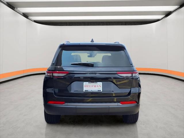 2026 Jeep Grand Cherokee Altitude 4x2