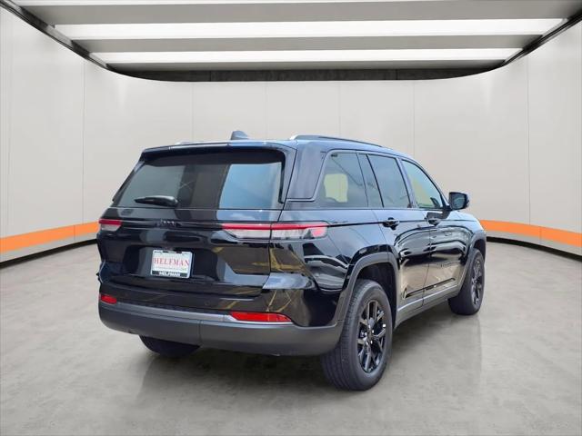 2026 Jeep Grand Cherokee Altitude 4x2