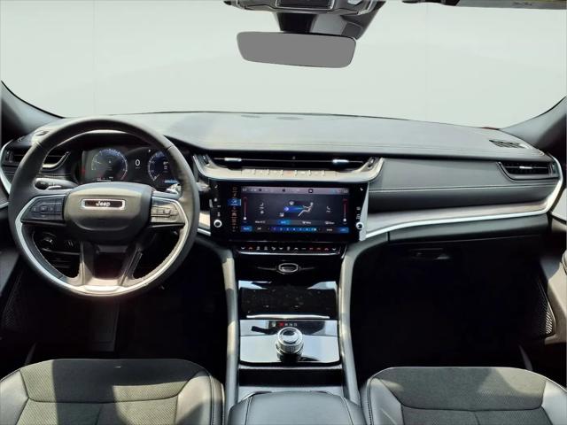 2026 Jeep Grand Cherokee Altitude 4x2