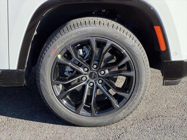 2026 Jeep Grand Wagoneer L Summit Obsidian 4x4