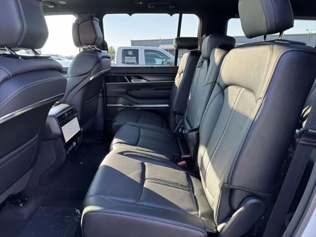 2026 Jeep Grand Wagoneer L Summit Obsidian 4x4